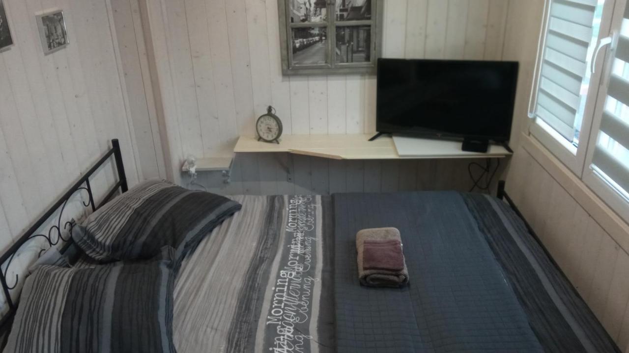 B&B Du Cerisier, Diner Sur Demande Noyers  Dış mekan fotoğraf